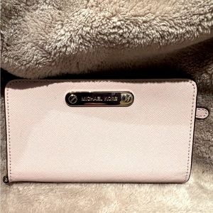 Michael Kors Jet Set Slim Wallet